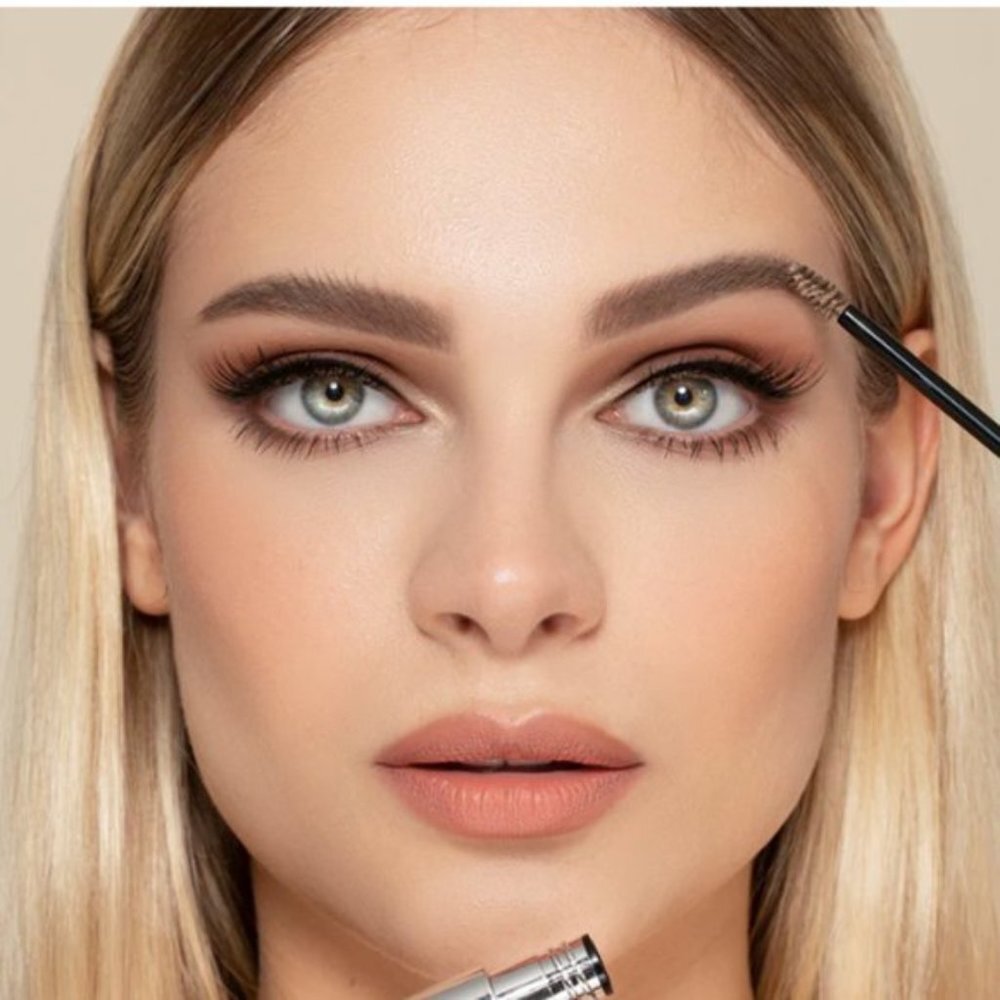 Sigma Beauty TINT + TAME BROW GEL- Light - NIB - Picture 2 of 7